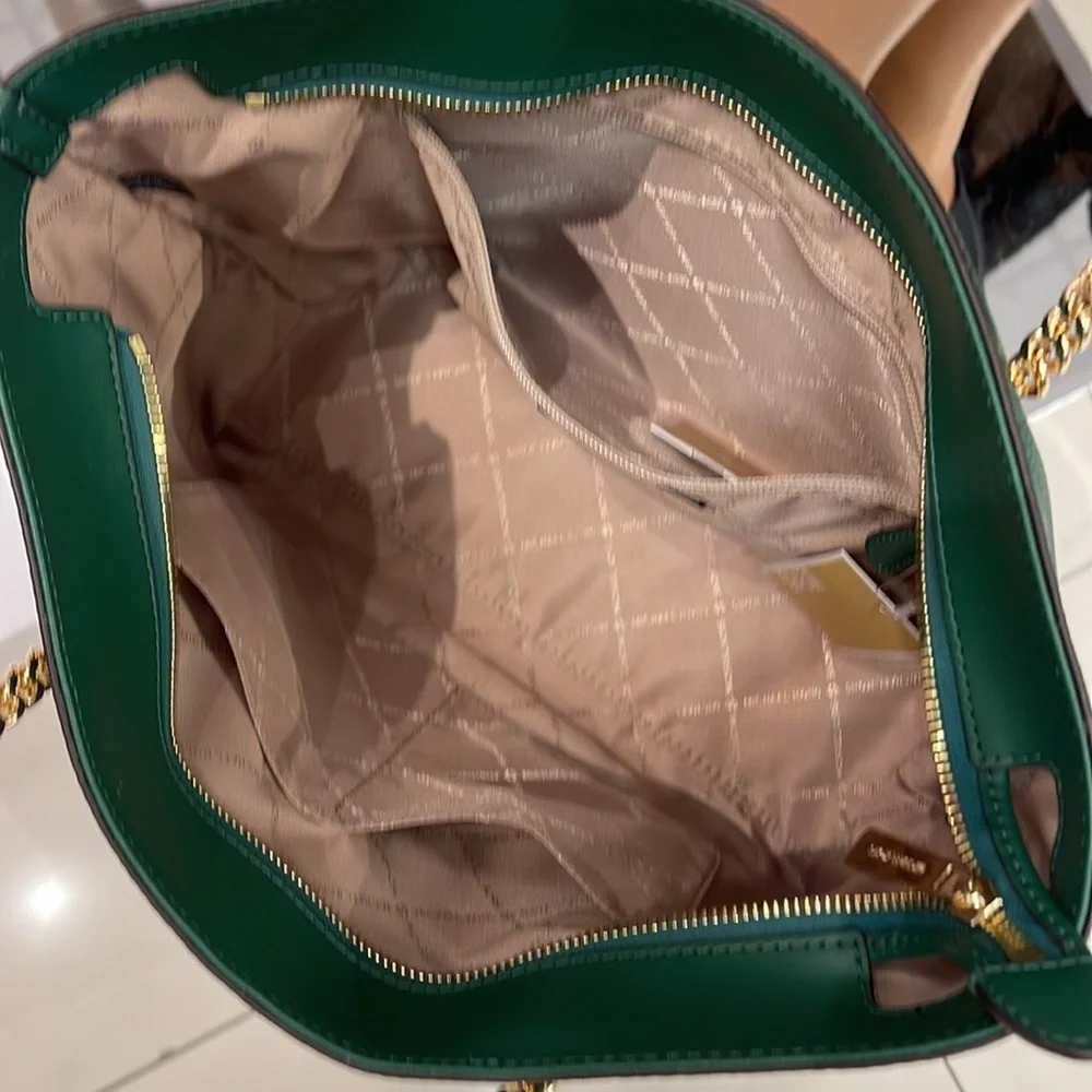 MICHAEL KORS Jet Set Medium Front Zip Pebbled Leather Chain Tote Bag Jewel Green